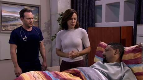 Watch Binnelanders Season 11, Mondays-Fridays at 19:30 on kykNET (DStv Channel 144)